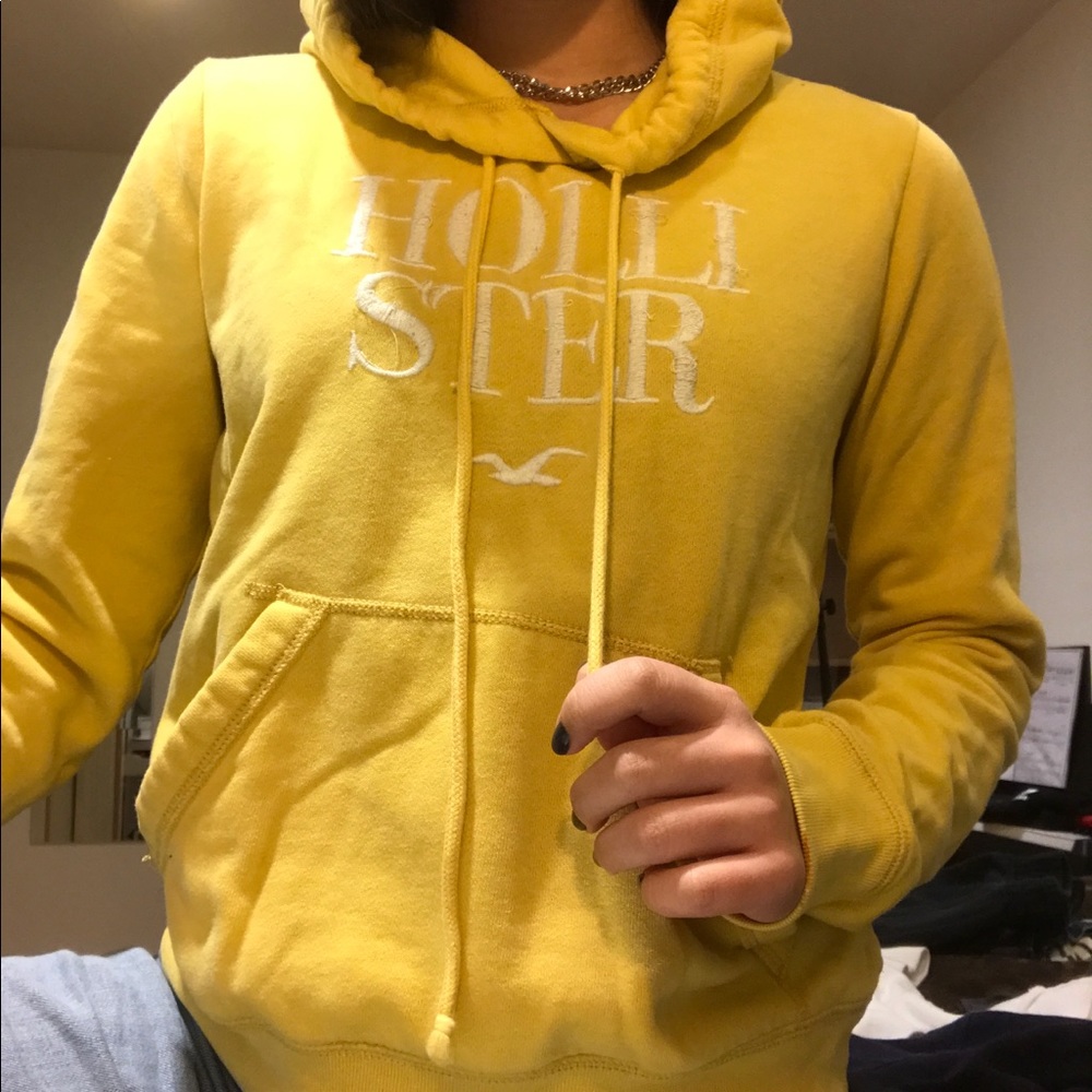 Hollister yellow hoodie